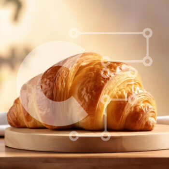 Intra Συλλεκτικό Ξύλινο Παζλ Plywood  4mm - Φρεσκοψημένο κρουασάν σε ξύλινη σανίδα Σε Ξύλινο Κουτί - Διαστάσεις: 10x10 cm – 25 κομμάτια - Image 1