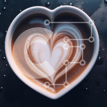 Intra Συλλεκτικό Ξύλινο Παζλ Plywood  4mm - Latte Art σε σχήμα καρδιάς σε σκοτεινή επιφάνεια Σε Ξύλινο Κουτί - Διαστάσεις: 10x10 cm – 25 κομμάτια - Image 1