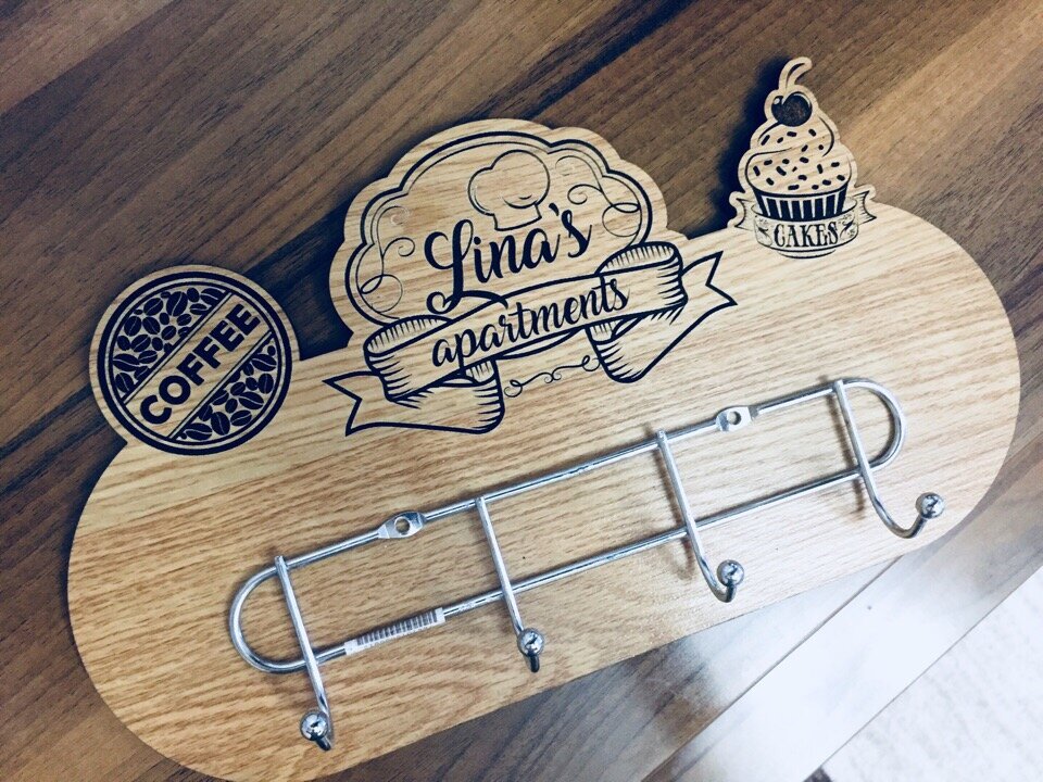 Intra απο ξύλο plywood 3mm-4mm πάχος - Διακόσμηση κρεμάστρας Δίασταση 30x30 cm Intraeaxys-eo20qrm7