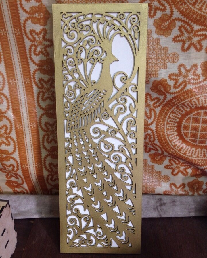 Intra απο ξύλο plywood 3mm-4mm πάχος - Διακοσμητικό πάνελ Peacock Δίασταση 30x30 cm Intraeaxys-pok3jkk7