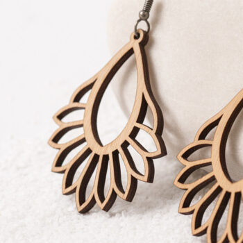 Intra απο ξύλο plywood 3mm-4mm πάχος – Περίγραμμα σκουλαρίκια δάκρυ λουλούδι Δίασταση  5x5 cm INTRAFABR-121745574 - Image 1