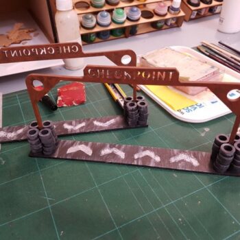 Intra απο ξύλο plywood 3mm-4mm πάχος - Πύλη σημείων ελέγχου Gaslands Δίασταση 30x30 cm Intraeaxys-ro6dqw37 - Image 1