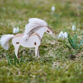 Intra απο ξύλο plywood 3mm-4mm πάχος - Πολυεπίπεδο άλογο Δίασταση 30x30 cm Intraeaxys-ro6yle67 - Image 1