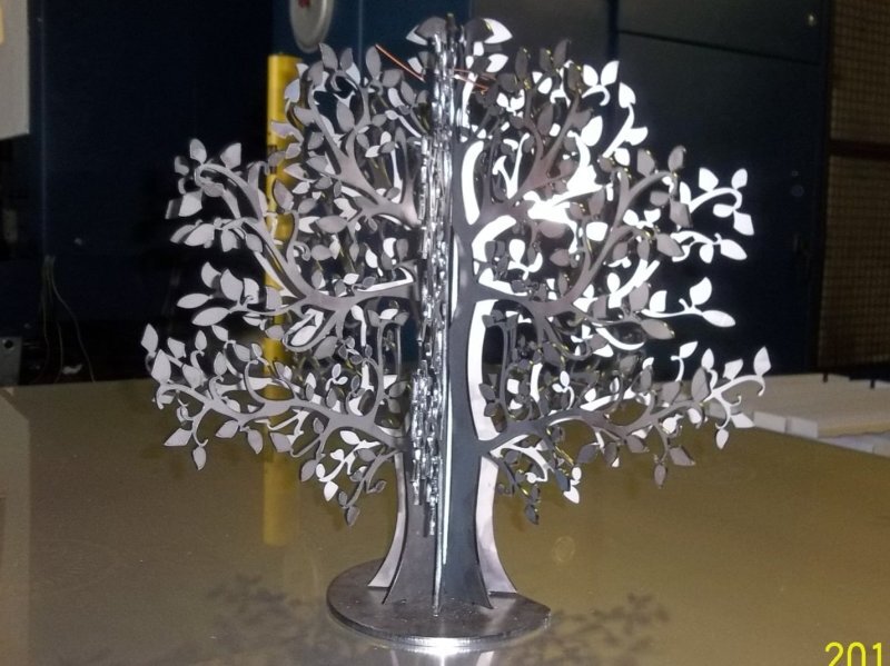 Intra απο ξύλο plywood 3mm-4mm πάχος - Ανεξάρτητο δέντρο με τρυπητή Δίασταση 30x30 cm Intraeaxys-eoxp92q7