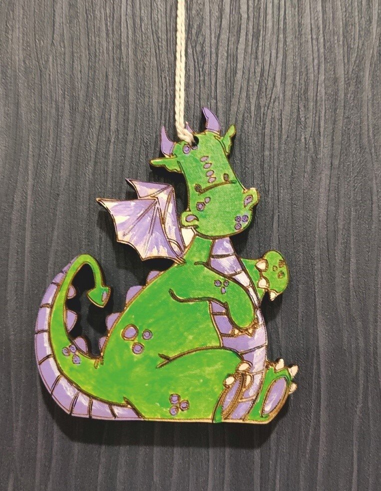 Intra απο ξύλο plywood 3mm-4mm πάχος - Στολίδι Baby Dragon Δίασταση 10x10 cm Intraeaxys-6o3yqlr7