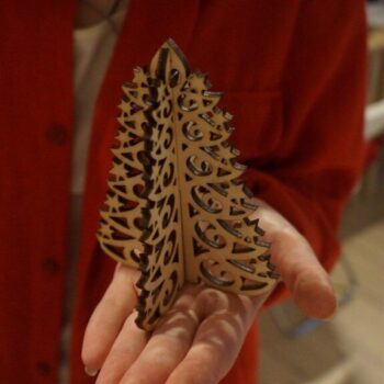 Intra απο ξύλο plywood 3mm-4mm πάχος - Διακόσμηση Χριστουγεννιάτικου Δέντρου Πρωτοχρονιάς Δίασταση 30x30 cm Intraeaxys-51rr3zm1 - Image 1