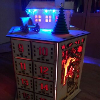 Intra απο ξύλο plywood 3mm-4mm πάχος - Εξαγωνικό Ημερολόγιο Προσέλευσης Δίασταση 30x30 cm Intraeaxys-lopq4g37 - Image 1