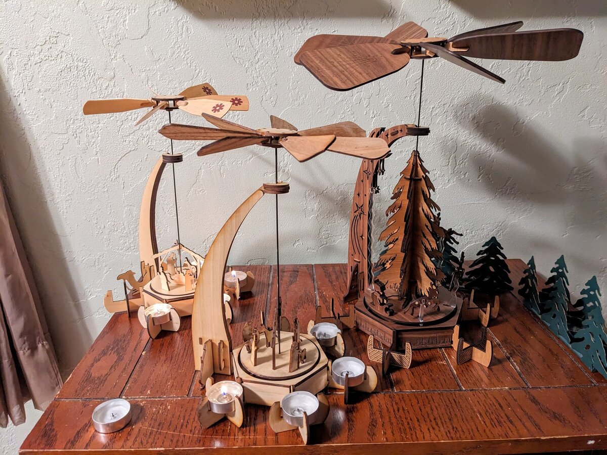 Intra απο ξύλο plywood 3mm-4mm πάχος - Στολίδι Γέννησης με Κεριά Δίασταση 10x10 cm Intraeaxys-eo4qp2d7