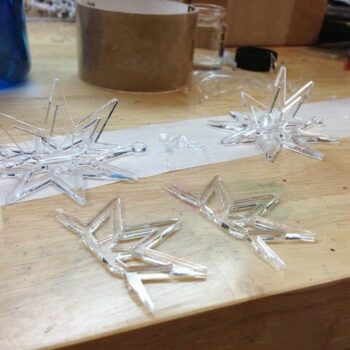 Intra απο ξύλο plywood 3mm-4mm πάχος - Στολίδι χριστουγεννιάτικου δέντρου με νιφάδα χιονιού Δίασταση 10x10 cm Intraeaxys-p7yme357 - Image 4