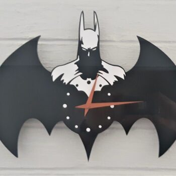 Intra απο ξύλο plywood 3mm-4mm πάχος - Ακρυλικό ρολόι τοίχου Batman DWG Δίασταση 20x20 cm Intraeaxys-yon0vvx7 - Image 1