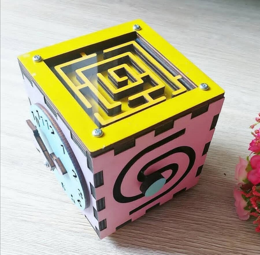 Intra απο ξύλο plywood 3mm-4mm πάχος - Busy Box Toy για Παιδιά Δίασταση 30x30 cm Intraeaxys-pok3jw87