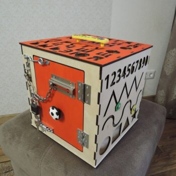 Intra απο ξύλο plywood 3mm-4mm πάχος - Πολυάσχολη σανίδα για παιδιά Δίασταση 30x30 cm Intraeaxys-d1lvj56o - Image 1