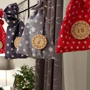 Intra απο ξύλο plywood 3mm-4mm πάχος - Σημάδια αριθμού ημέρας ημερολογίου έλευσης Δίασταση 30x30 cm Intraeaxys-eo206247 - Image 1