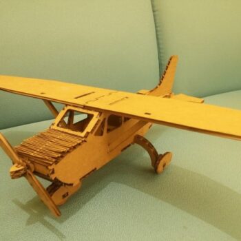 Intra απο ξύλο plywood 3mm-4mm πάχος - Αεροπλάνο Cessna από χαρτόνι Δίασταση 30x30 cm Intraeaxys-qommllpo - Image 1