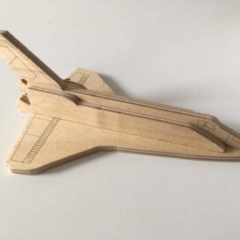 Intra απο ξύλο plywood 3mm-4mm πάχος - Απλοποιημένο διαστημικό λεωφορείο 6 χλστ Δίασταση 30x30 cm Intraeaxys-m1ddq2d1 - Image 1