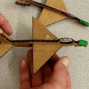 Intra απο ξύλο plywood 3mm-4mm πάχος - Tinkercad Tiny Jet and Launcher Δίασταση 30x30 cm Intraeaxys-voqd2wj1 - Image 1