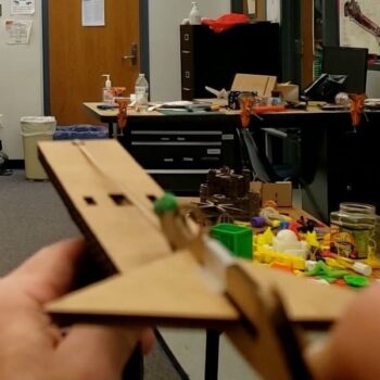 Intra απο ξύλο plywood 3mm-4mm πάχος - Tinkercad Tiny Jet and Launcher Δίασταση 30x30 cm Intraeaxys-voqd2wj1 - Image 4