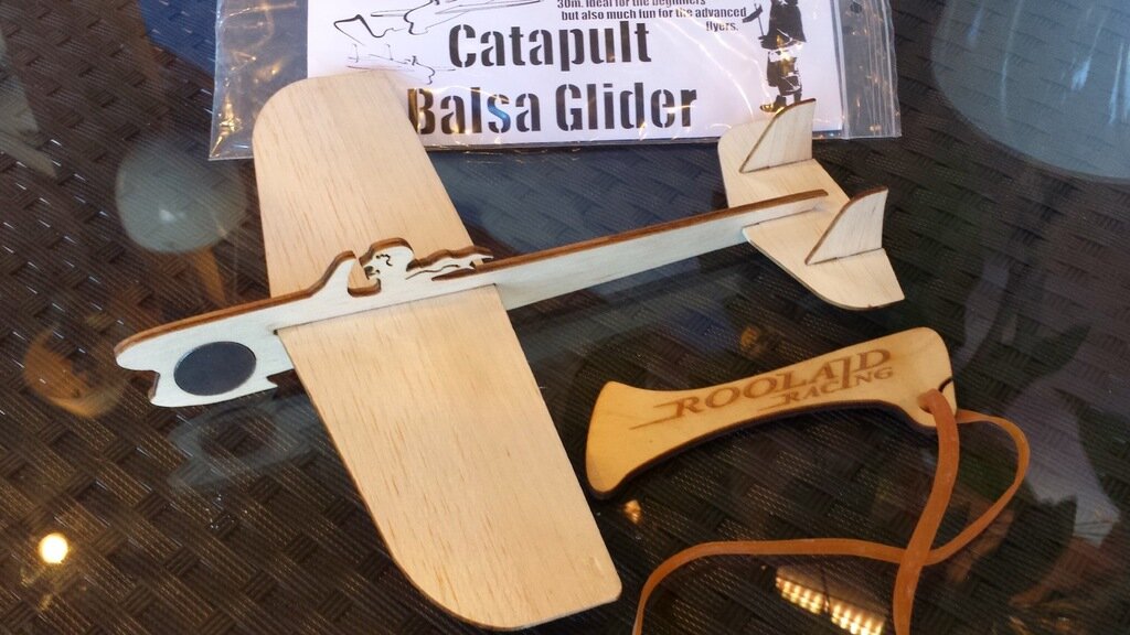 Intra απο ξύλο plywood 3mm-4mm πάχος - Catapult Glider Δίασταση 30x30 cm Intraeaxys-eo20gw37