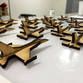 Intra απο ξύλο plywood 3mm-4mm πάχος - Πίδακες 5 χλστ Δίασταση 30x30 cm Intraeaxys-voq2q95o - Image 1