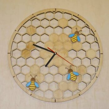 Intra απο ξύλο plywood 3mm-4mm πάχος - Ρολόι τοίχου κυψελωτό Δίασταση 30x30 cm Intraeaxys-m1dgdny1 - Image 1