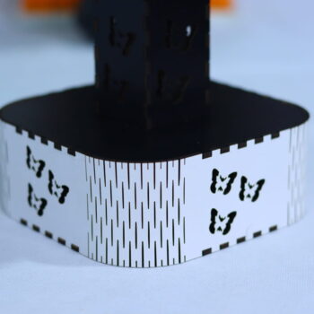 Intra απο ξύλο plywood 3mm-4mm πάχος - Πασχαλινό Διακοσμητικό Επιτραπέζιο Φωτιστικό Δίασταση 30x30 cm Intraeaxys-e1gkz4yo - Image 9