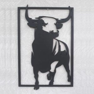 Intra απο ξύλο plywood 3mm-4mm πάχος - Διακόσμηση τοίχου ταύρου Δίασταση 30x30 cm Intraeaxys-eo0q2z91