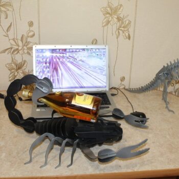 Intra απο ξύλο plywood 3mm-4mm πάχος - Σκορπιός Δίασταση 30x30 cm Intraeaxys-e1gkypyo - Image 1