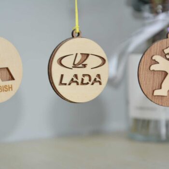 Intra απο ξύλο plywood 3mm-4mm πάχος - Μπρελόκ με λογότυπο αυτοκινήτου Δίασταση 5x5 cm Intraeaxys-lopqegx7 - Image 3