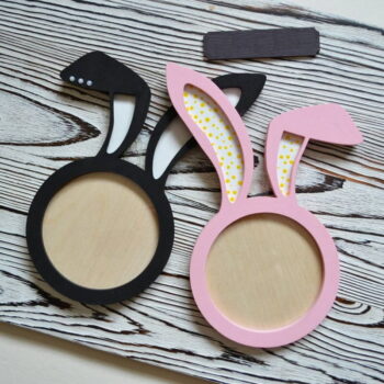 Intra απο ξύλο plywood 3mm-4mm πάχος - Κορνίζα λαγουδάκι Δίασταση 30x30 cm Intraeaxys-zo9ydxw7 - Image 1