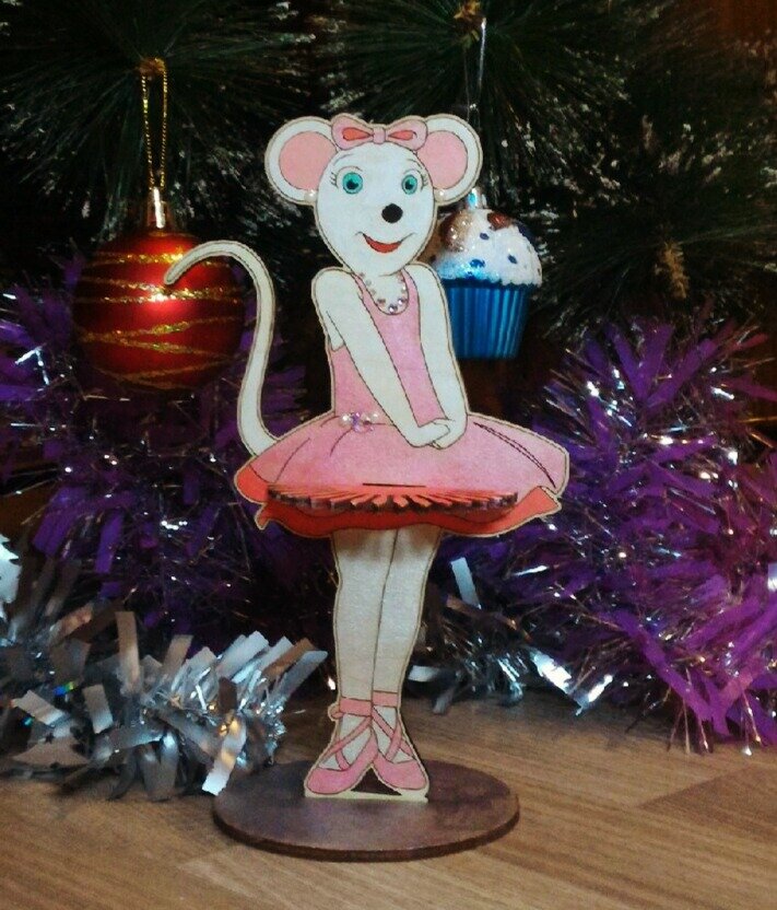 Intra απο ξύλο plywood 3mm-4mm πάχος - Θήκη χαρτοπετσέτας μπαλαρίνας ποντικιού Δίασταση 30x30 cm Intraeaxys-e1gkx0xo