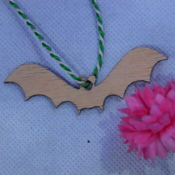 Intra απο ξύλο plywood 3mm-4mm πάχος - Ξύλινο στολίδι αποκριάτικων νυχτερίδων Δίασταση 10x10 cm Intraeaxys-eo4q3vg7 - Image 2