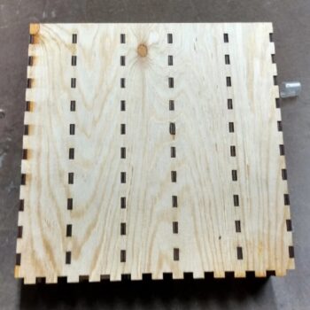 Intra απο ξύλο plywood 3mm-4mm πάχος - Battery Storage Organizer Διανομέας μπαταρίας Δίασταση 30x30 cm Intraeaxys-yonee0xo - Image 7