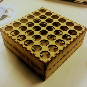 Intra απο ξύλο plywood 3mm-4mm πάχος - 18650 Battery Storage Box 3mm Δίασταση 30x30 cm Intraeaxys-r1z2exp1 - Image 4