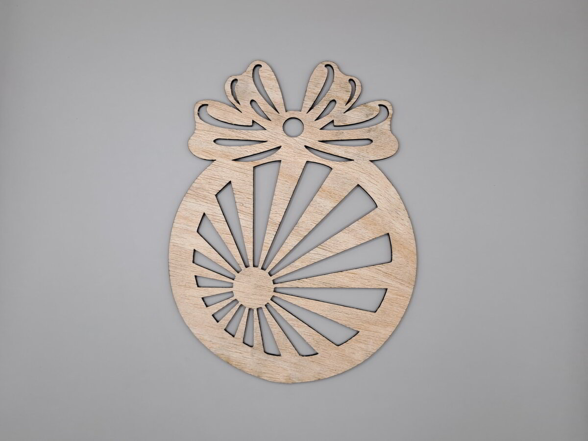 Intra απο ξύλο plywood 3mm-4mm πάχος - Μπιχλιμπίδι Στολίδι χριστουγεννιάτικο δέντρο χειροτεχνία Δίασταση 10x10 cm Intraeaxys-qommp55o