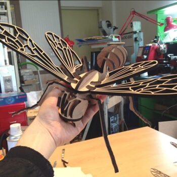 Intra απο ξύλο plywood 3mm-4mm πάχος - Bee 3D Puzzle Δίασταση 30x30 cm Intraeaxys-67wl5vw1 - Image 3