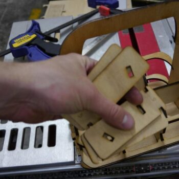 Intra απο ξύλο plywood 3mm-4mm πάχος - Beer Rack Six Beer Bottles Carrier Δίασταση 30x30 cm Intraeaxys-51r8qvd7 - Image 7