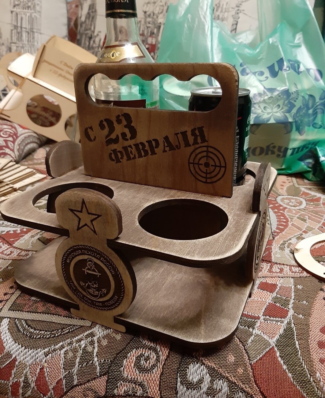 Intra απο ξύλο plywood 3mm-4mm πάχος - Ξύλινο 4 Pack Beer Carrier Beer Caddy Δίασταση 20x20 cm Intraeaxys-pok3jv37