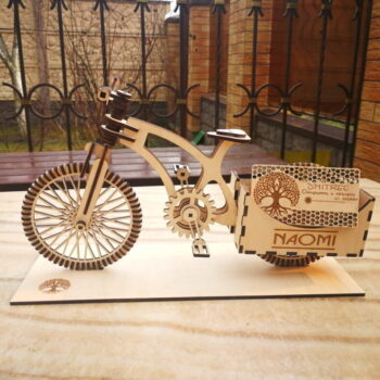 Intra απο ξύλο plywood 3mm-4mm πάχος - Κάτοχος επαγγελματικής κάρτας ποδηλάτου Δίασταση 30x30 cm Intraeaxys-joedyq91 - Image 1