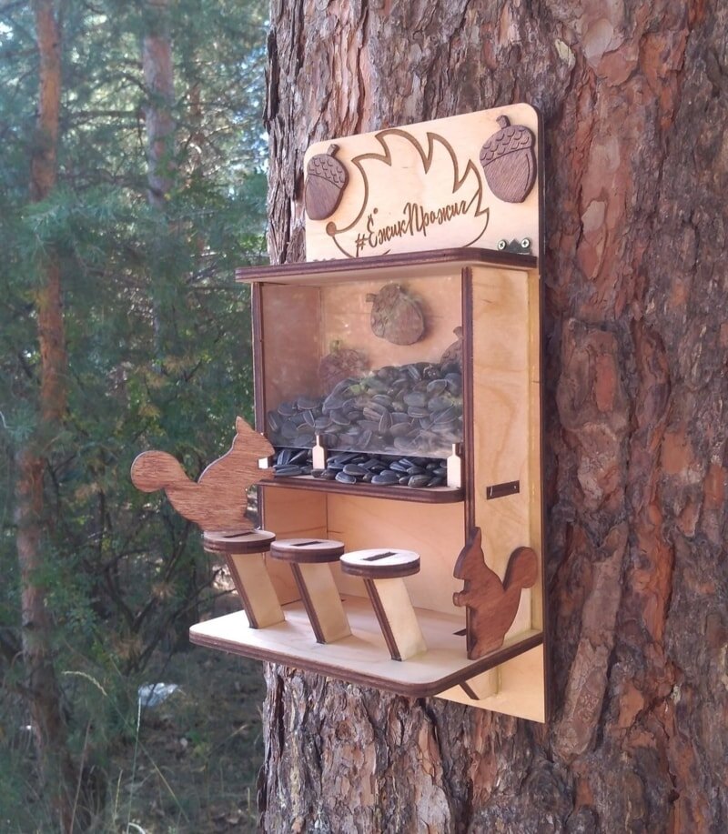 Intra απο ξύλο plywood 3mm-4mm πάχος - Τροφοδότης σκίουρων Δίασταση 30x30 cm Intraeaxys-078ykj5o