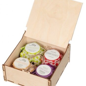 Intra απο ξύλο plywood 3mm-4mm πάχος - Κουτί δώρου με μέλι Δίασταση 30x30 cm Intraeaxys-6o38yqq1 - Image 1