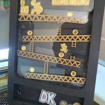 Intra απο ξύλο plywood 3mm-4mm πάχος - Κουτί γουρουνάκι Donkey Kong Δίασταση 30x30 cm Intraeaxys-6o38y2q1 - Image 2