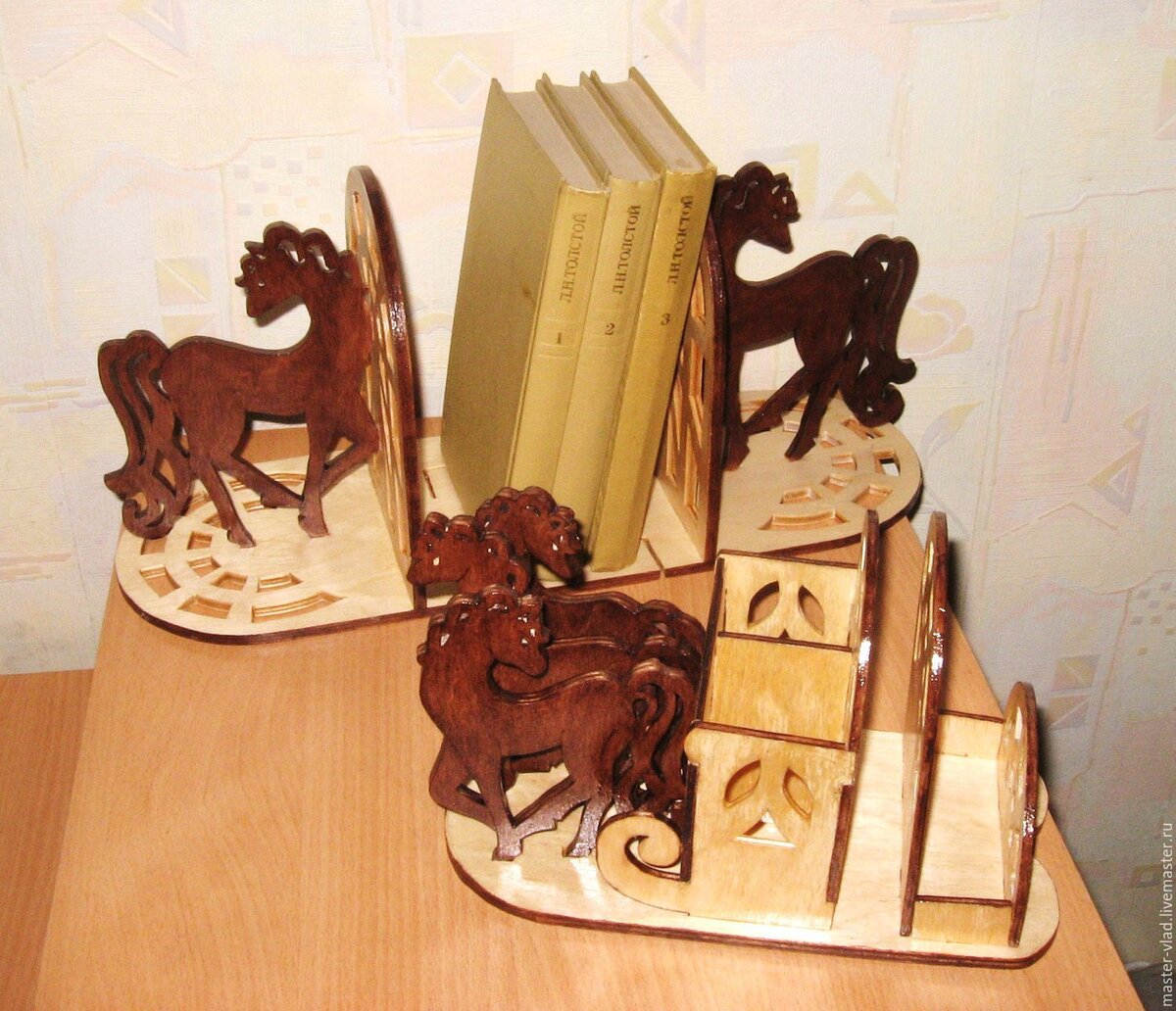 Intra απο ξύλο plywood 3mm-4mm πάχος - Horse Bookend Organizer Δίασταση 30x30 cm Intraeaxys-6o3yzg37