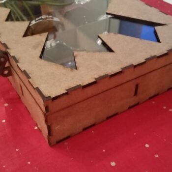 Intra απο ξύλο plywood 3mm-4mm πάχος - Αποκλειστικό κουτί αποθήκευσης Δίασταση 30x30 cm Intraeaxys-pokm3g31 - Image 1