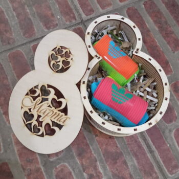 Intra απο ξύλο plywood 3mm-4mm πάχος - Κουτί δώρου 8 Μαρτίου Δίασταση 30x30 cm Intraeaxys-p7ym5vr7 - Image 1