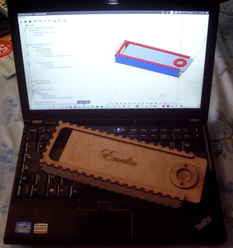 Intra απο ξύλο plywood 3mm-4mm πάχος - Παραμετρικό κουτί διαφανειών Δίασταση 30x30 cm Intraeaxys-pokm3531