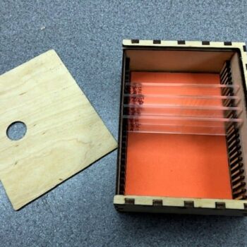 Intra απο ξύλο plywood 3mm-4mm πάχος - Κουτί διαφανειών μικροσκοπίου Δίασταση 30x30 cm Intraeaxys-m1d63ee7 - Image 1