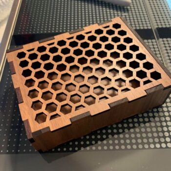 Intra απο ξύλο plywood 3mm-4mm πάχος - Δωροθήκη 4mm Δίασταση 30x30 cm Intraeaxys-lopqzy57 - Image 1