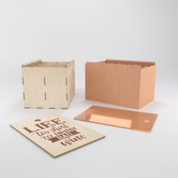 Intra απο ξύλο plywood 3mm-4mm πάχος - Η ζωή είναι πολύ μικρή για να πιεις το κακό κρασί με χαραγμένο κουτί Δίασταση 30x30 cm Intraeaxys-pok3jz97 - Image 1