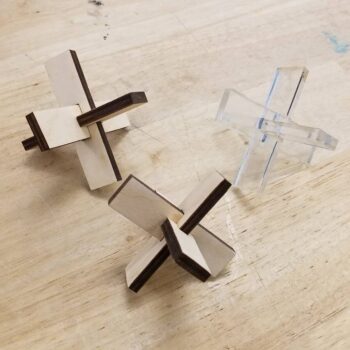 Intra απο ξύλο plywood 3mm-4mm πάχος - Ξύλινο παζλ που συμπλέκεται Δίασταση 30x30 cm Intraeaxys-eo205eq7 - Image 1