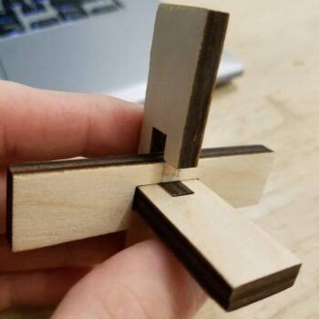 Intra απο ξύλο plywood 3mm-4mm πάχος - Ξύλινο παζλ που συμπλέκεται Δίασταση 30x30 cm Intraeaxys-eo205eq7 - Image 7